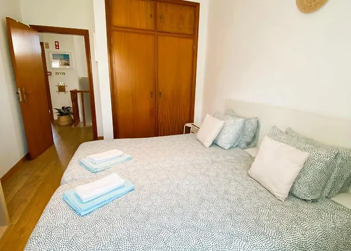 Lalita Ocean & * Ribamar (Torres Vedras)